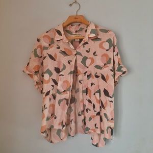 Lightweight and comfy linen shirt.